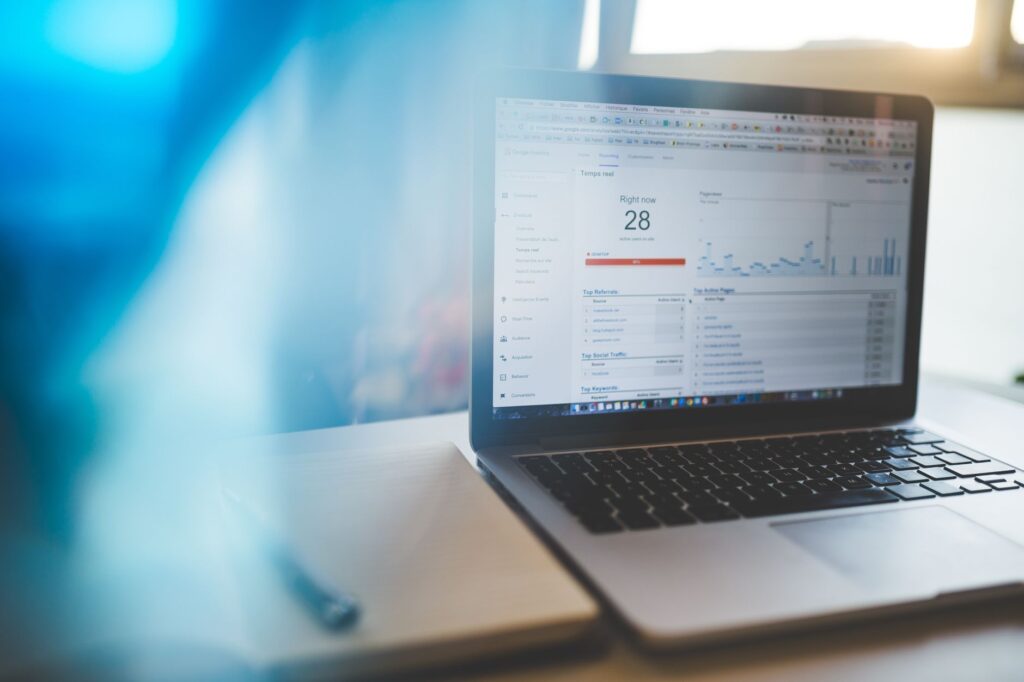Dashboard kosztów firmy w Google Sheets – jak kontrolować wydatki według kategorii